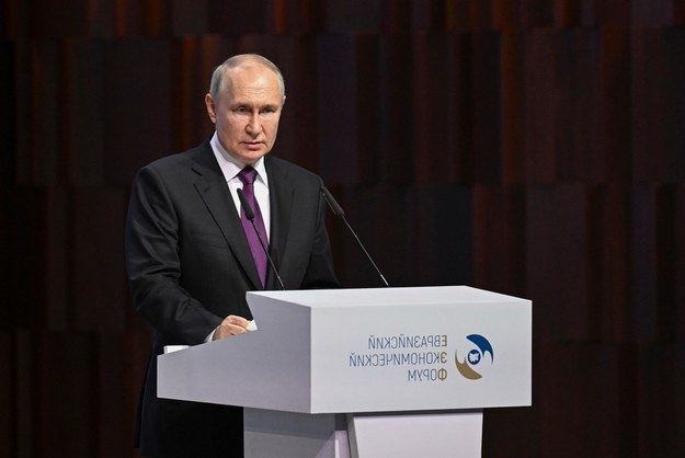 Władimir Putin /DOSALIEV SULTAN/KYRGYZ PRESIDENT PRESS-SERVICE HANDOUT /PAP/EPA