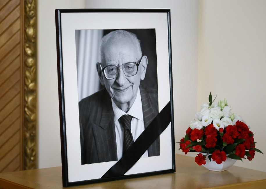 Władysław Bartoszewski /Paweł Supernak  /PAP