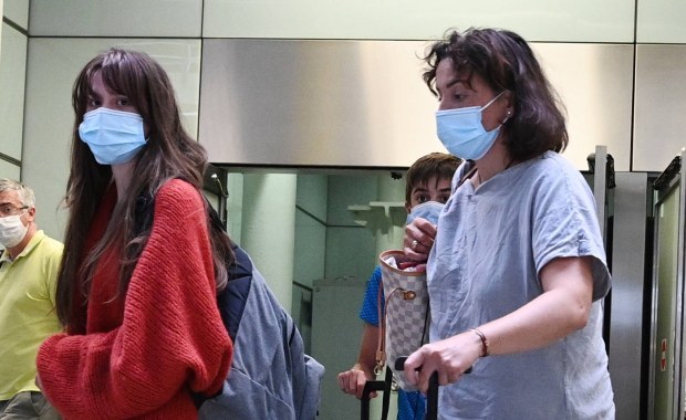 Władze Londynu utrzymają obowiązek maseczek w transporcie publicznym