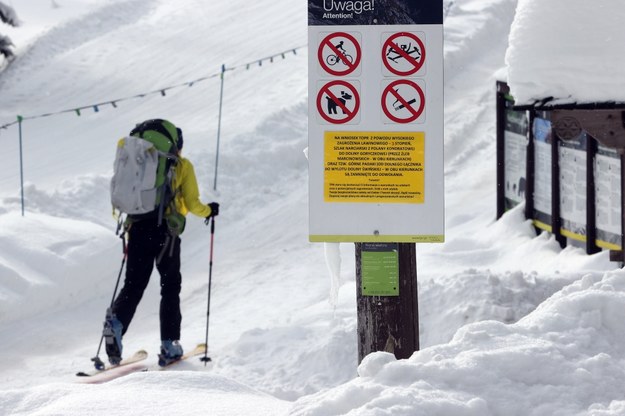 Władze TPN zdecydowały o otwarciu większości szlaków turystycznych i narciarskich /Grzegorz Momot /PAP