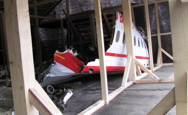 Władze Warszawy zakazały 16 zgromadzeń w 7. rocznicę katastrofy smoleńskiej