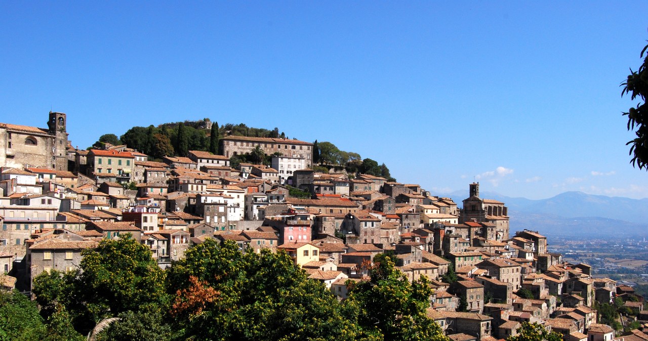 Władze włoskiego miasteczka Patrica mają problem ze znalezieniem chętnych na domy za 1 euro. Źródło: Beatrice, CC BY 3.0, Wikimedia Commons /