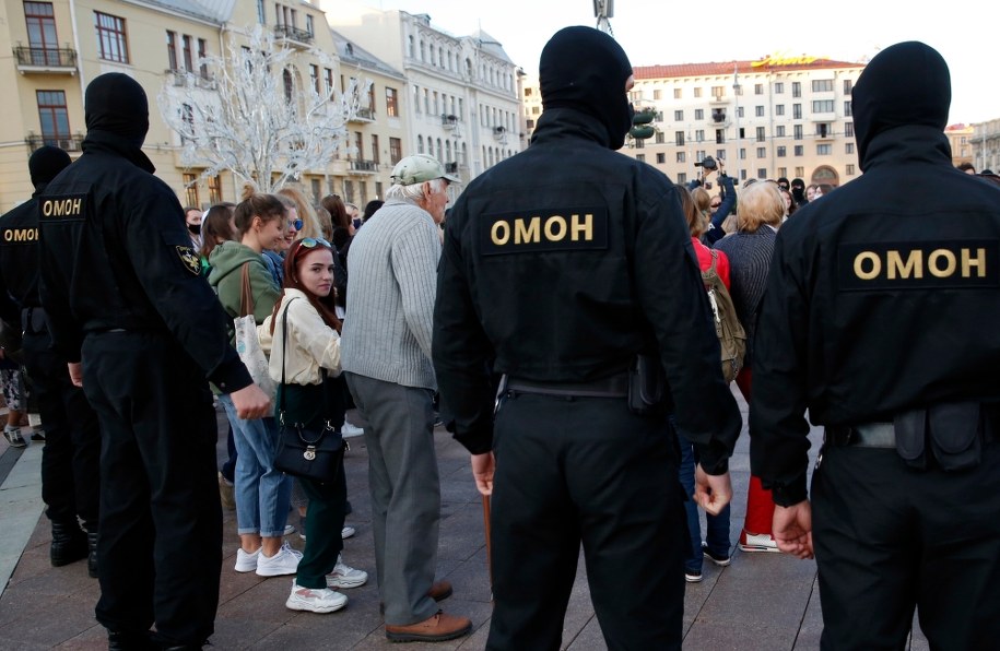 Władze zablokowały niezależne portale Naviny.by i Nasza Niwa /TATYANA ZENKOVICH  /PAP/EPA