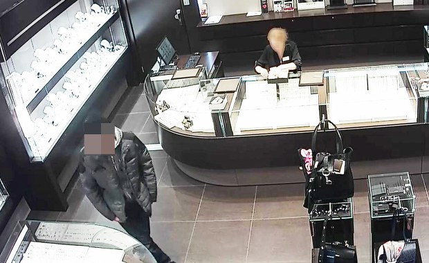 Włamał się przez szyb wentylacyjny do jubilera. Ukrainiec oskarżony