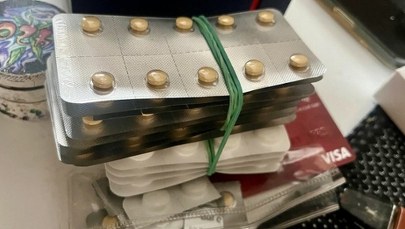 Włamali się na konto lekarza i wystawiali fałszywe recepty na silne leki