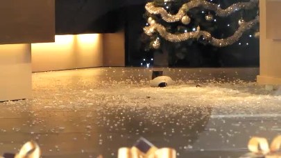 Włamanie do jubilera w Warszawie. Skradziono biżuterię i luksusowe zegarki