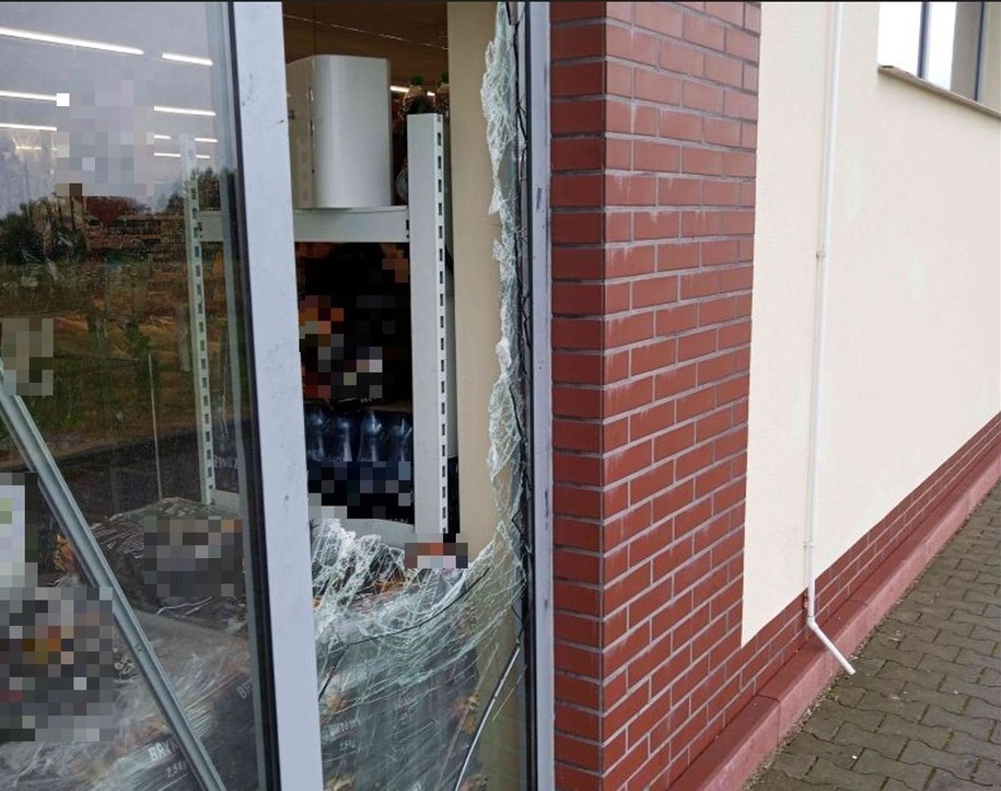 Włamywali się do sklepów w strojach malarskich /Dolnośląska Policja /
