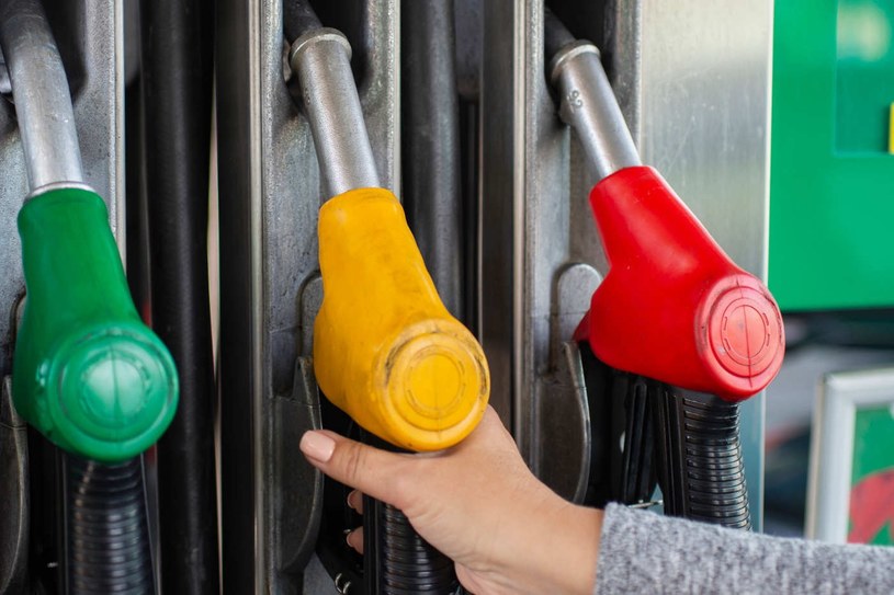 Właściciele aut z LPG będą musieli jeździć na benzynie? Decyzja UE w grudniu