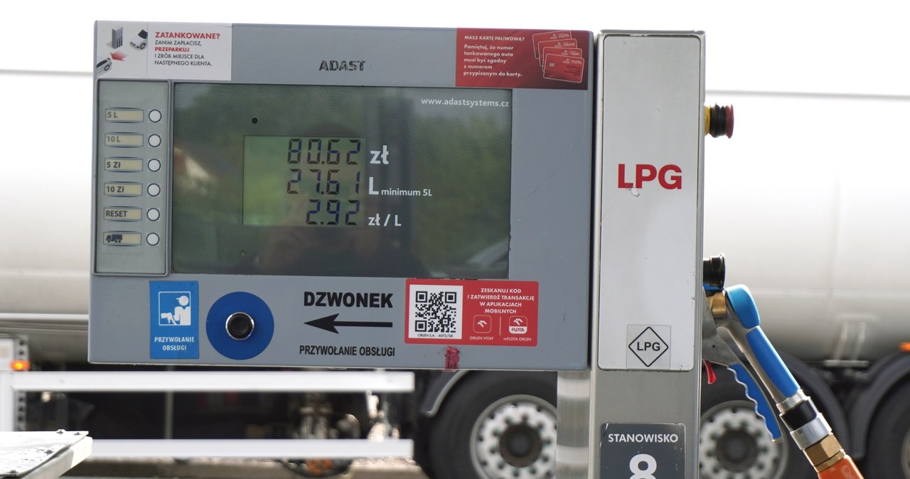 Właścicielom aut na LPG nie straszne ani droższe badania techniczne, ani częstrze przeglądy czy wymiana świec zapłonowych. Jazda na gazie wciąż jest nawet o połowę tańsza niż na benzynie /Paweł Rygas /INTERIA.PL