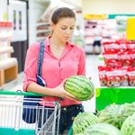Właśnie zaczyna się na nie sezon. Tak wybierzesz najsmaczniejszego arbuza 