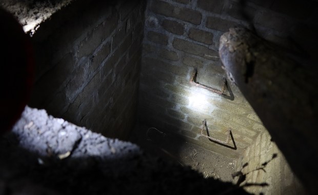 Właz do tunelu w bunkrach w Mamerkach otwarty! 