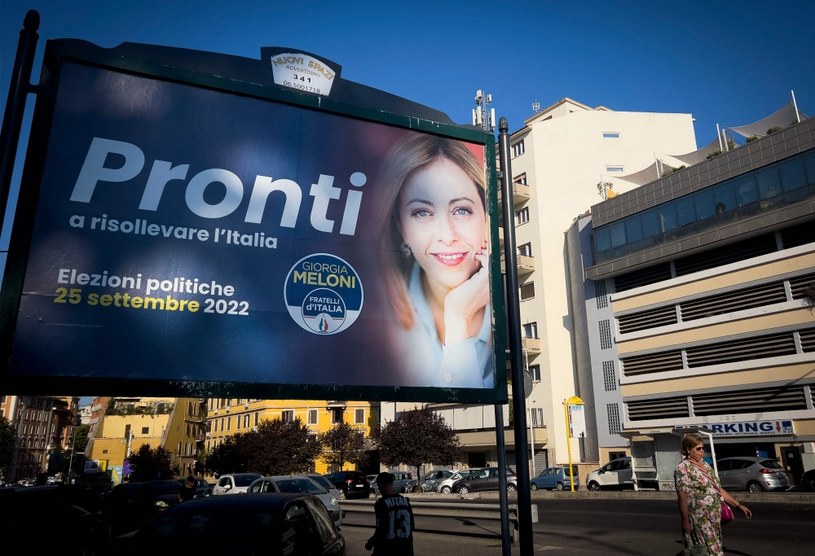 Włochami będą rządzić centroprawicowa koalicja pod przewodnictwem Meloni /AFP