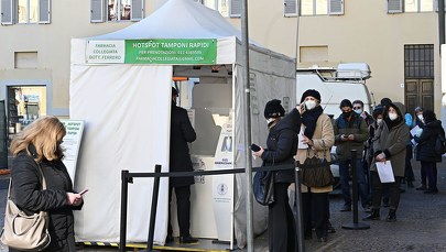 Włochy: Liczba zakażeń Omikronem wzrosła sto razy