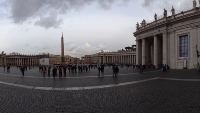 Włochy: Polak zniszczył figurę i groził zakonnicy