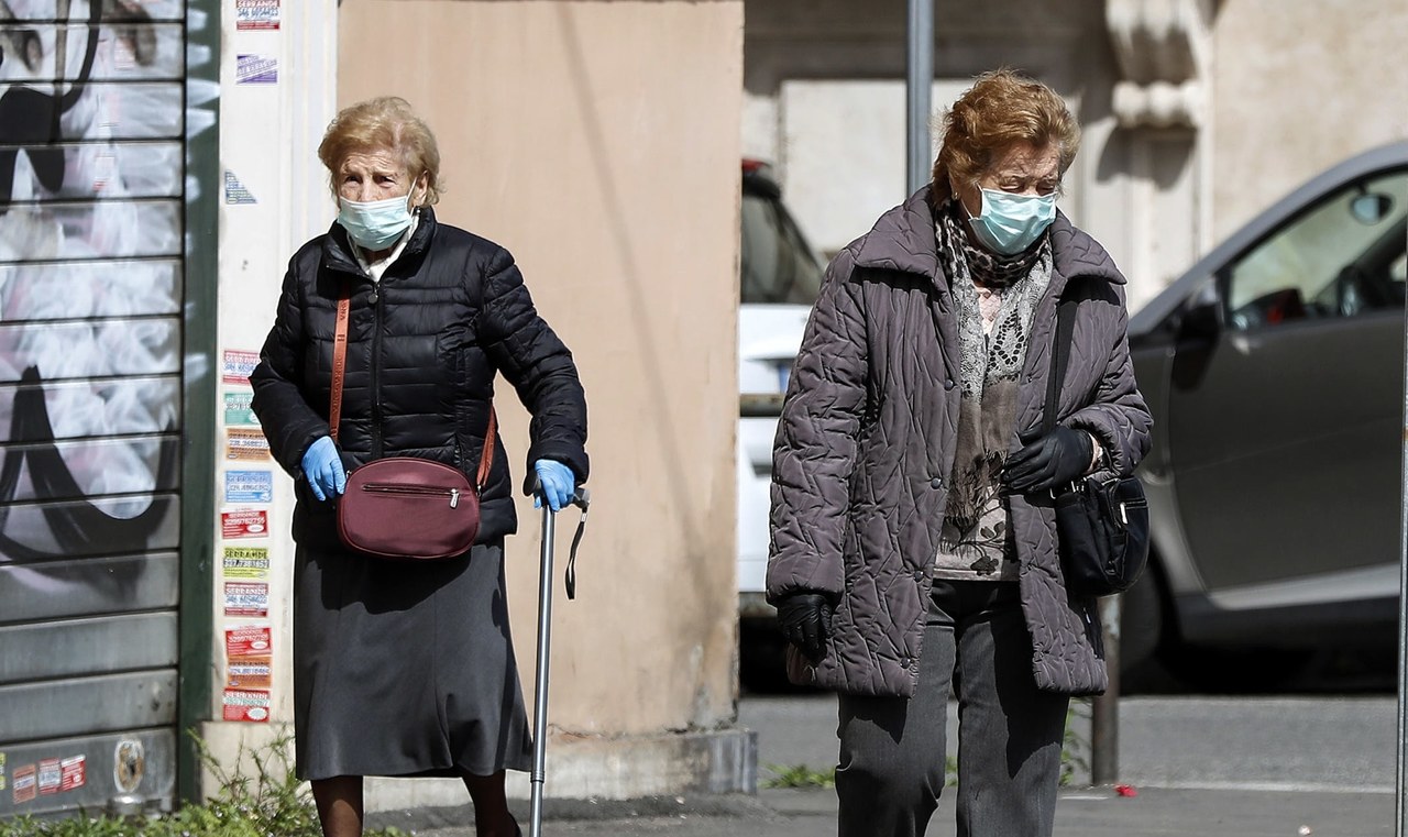 Włochy: Ponad 800 zgonów z powodu koronawirusa w ciągu doby