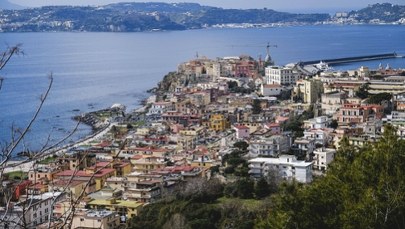 Włochy: Szkoła w kalderze wulkanu i wykryty dwutlenek węgla