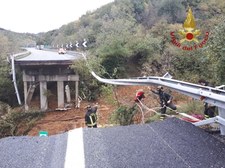 Włochy: Zapadła się autostrada