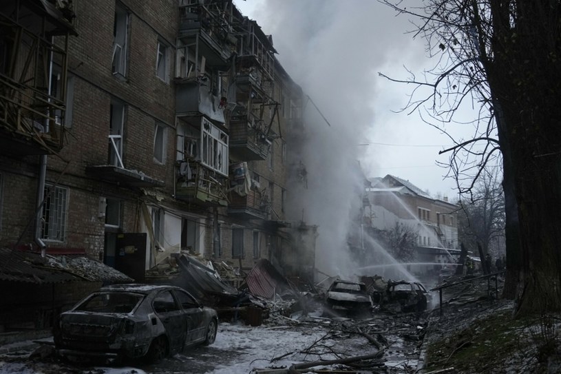 Włochy zapewniły o wsparciu w odbudowie sieci elektroenergetycznych w Ukrainie /Efrem Lukatsky/Associated Press/East News /East News