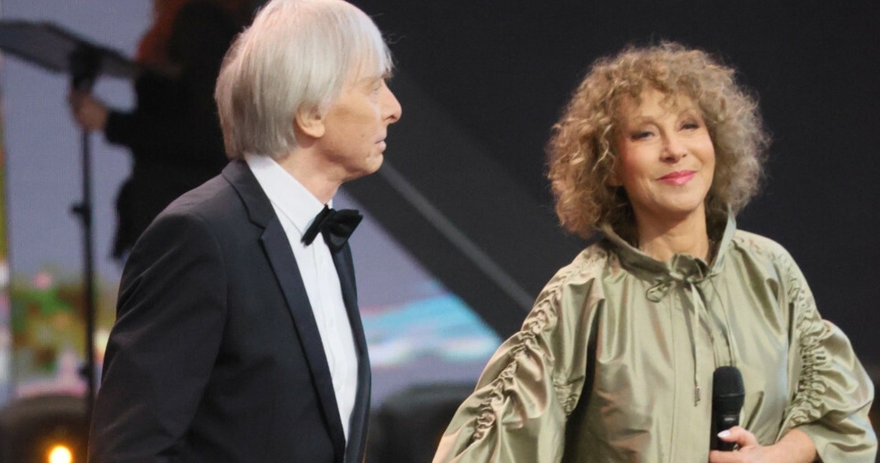 Włodzimierz Korcz i Alicja Majewska w trakcie występu na Polsat Hit Festiwalu /Paweł Wodzyński /East News
