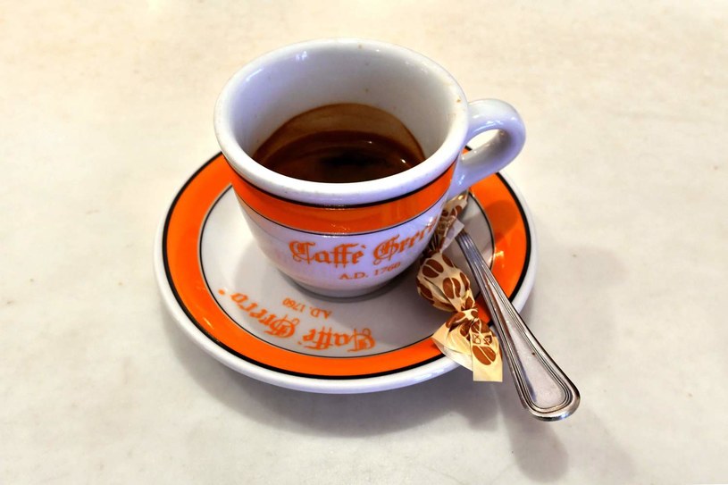 Włosi kochają picie kawy /AFP