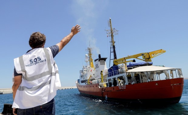 Włosi nie chcą kolejnego statku z migrantami. "Koniec z tym"