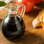Włosi używają go na potęgę. Ten ocet łagodzi infekcje, pomaga schudnąć, kontroluje apetyt