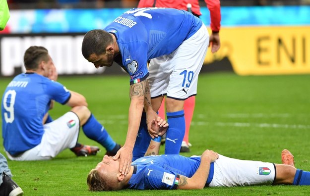 Włosi zremisowali w Mediolanie ze Szwedami 0:0 w rewanżowym meczu barażowym, ale na mistrzostwa zakwalifikowali się ich rywale, którzy pierwsze spotkanie wygrali 1:0. /DANIEL DAL ZENNARO  /PAP/EPA
