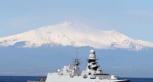 Włoska fregata płynie w kierunku Cypru. Odpowiedź na atak dronowy Iranu