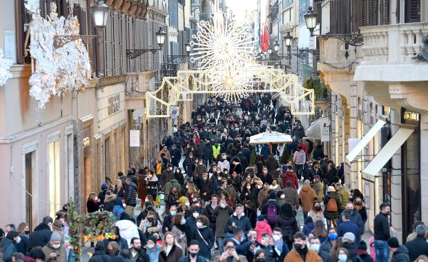Włoska prognoza: 400 tys. zakażeń dziennie