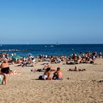 Włoski kurort wprowadził zakaz jedzenia na plaży. Kara to nawet 500 euro 
