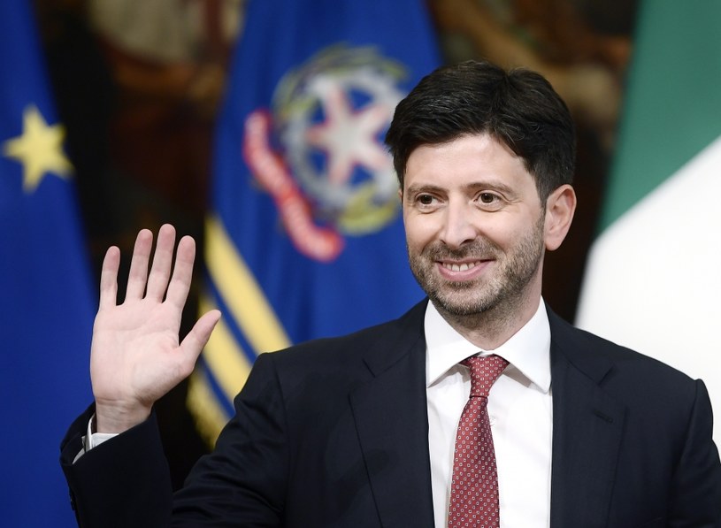 Włoski minister zdrowia Roberto Speranza /AFP