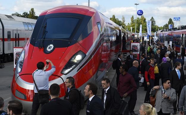 Włoski pociąg Frecciarossa (Czerwona Strzała) 1000 Bombardiera /AFP