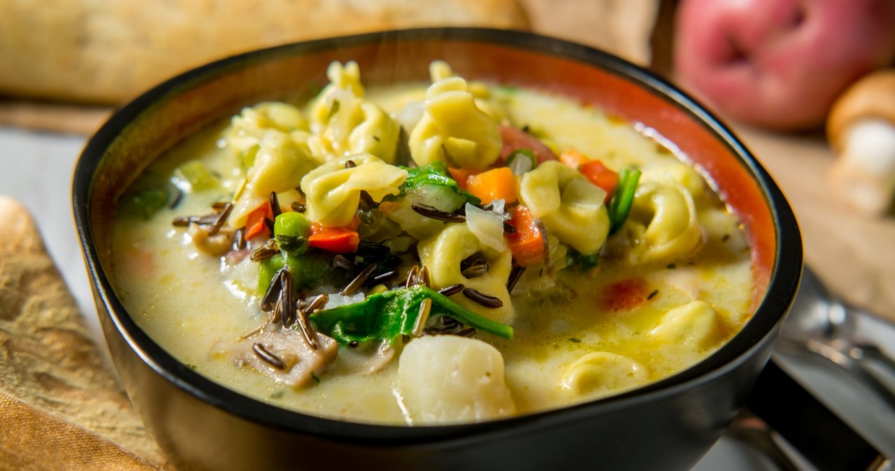 Włoskie pierożki tortellini są łatwe w przygotowaniu /123RF/PICSEL