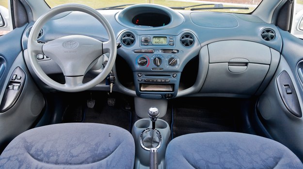 Używana Toyota Yaris 1.0 VVTi (19992005) magazynauto