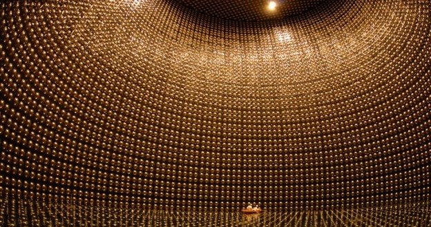 Wnętrze detektora Super-Kamiokando.   Fot. T2K /materiały prasowe