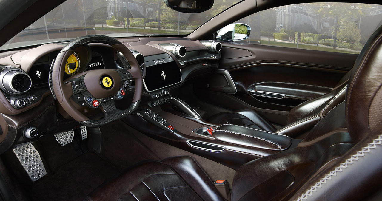 Wnętrze Ferrari BR20 /Informacja prasowa
