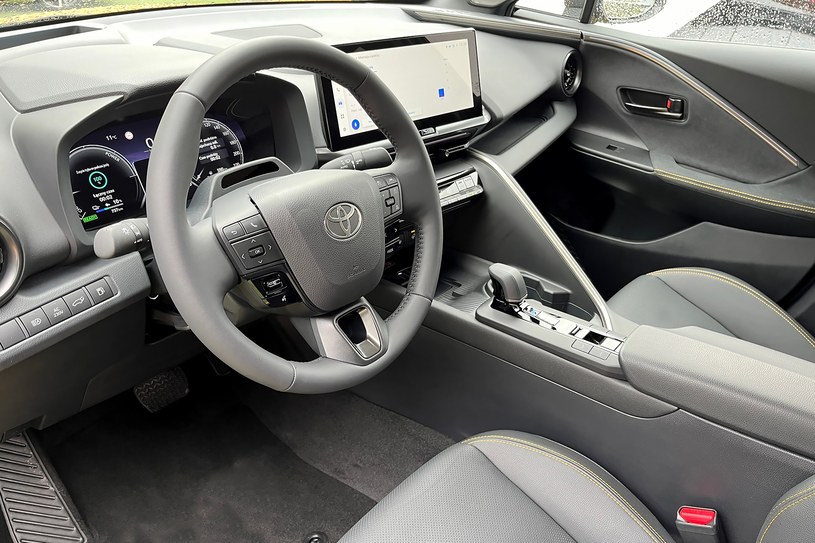 Wnętrze nowej Toyoty C-HR ma najlepsze wyciszenie w swojej klasie. /Krzysztof Mocek /INTERIA.PL