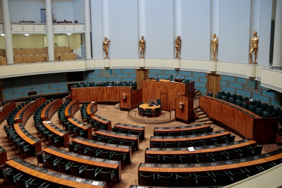 Wnętrze parlamentu w Helsinkach /Shutterstock