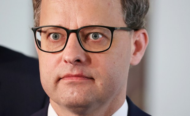 Wniosek ws. zbadania azylu Romanowskiego na Węgrzech przepadł. Co dalej?