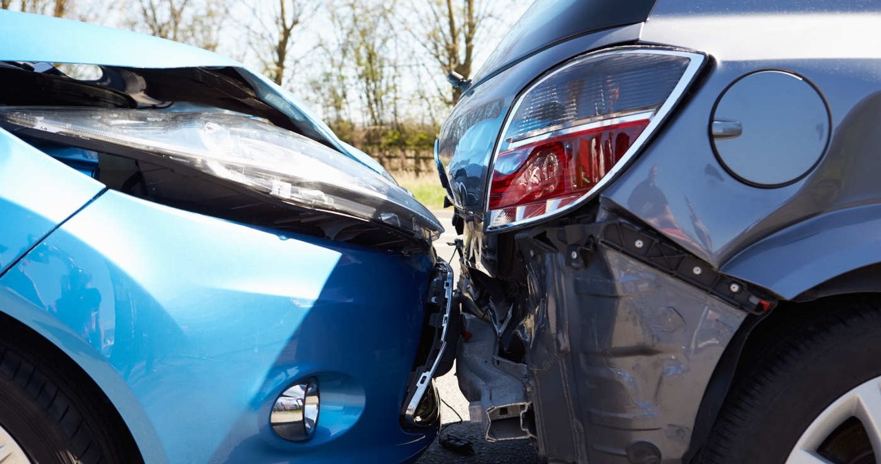 Wnioskujący o auto zastępcze z OC sprawcy powinien udokumentować konieczność posiadania pojazdu do codziennych potrzeb /123RF/PICSEL