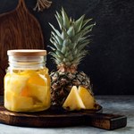 Woda ananasowa: Pobudza leniwe jelita do pracy i przyspiesza zdrowe odchudzanie