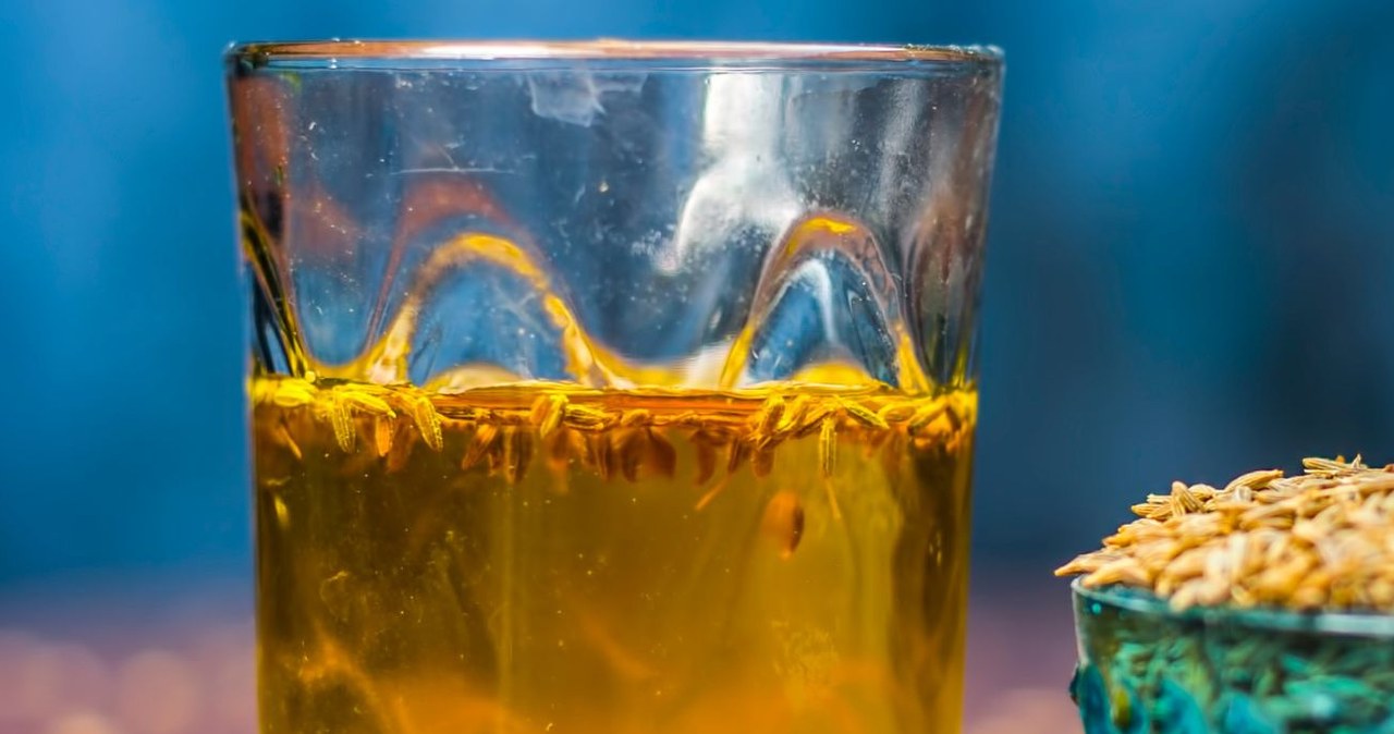 Woda jeera to napój pochodzący z ajurwedy. Wspiera trawienie i odchudzanie /mirzamalk /123RF/PICSEL