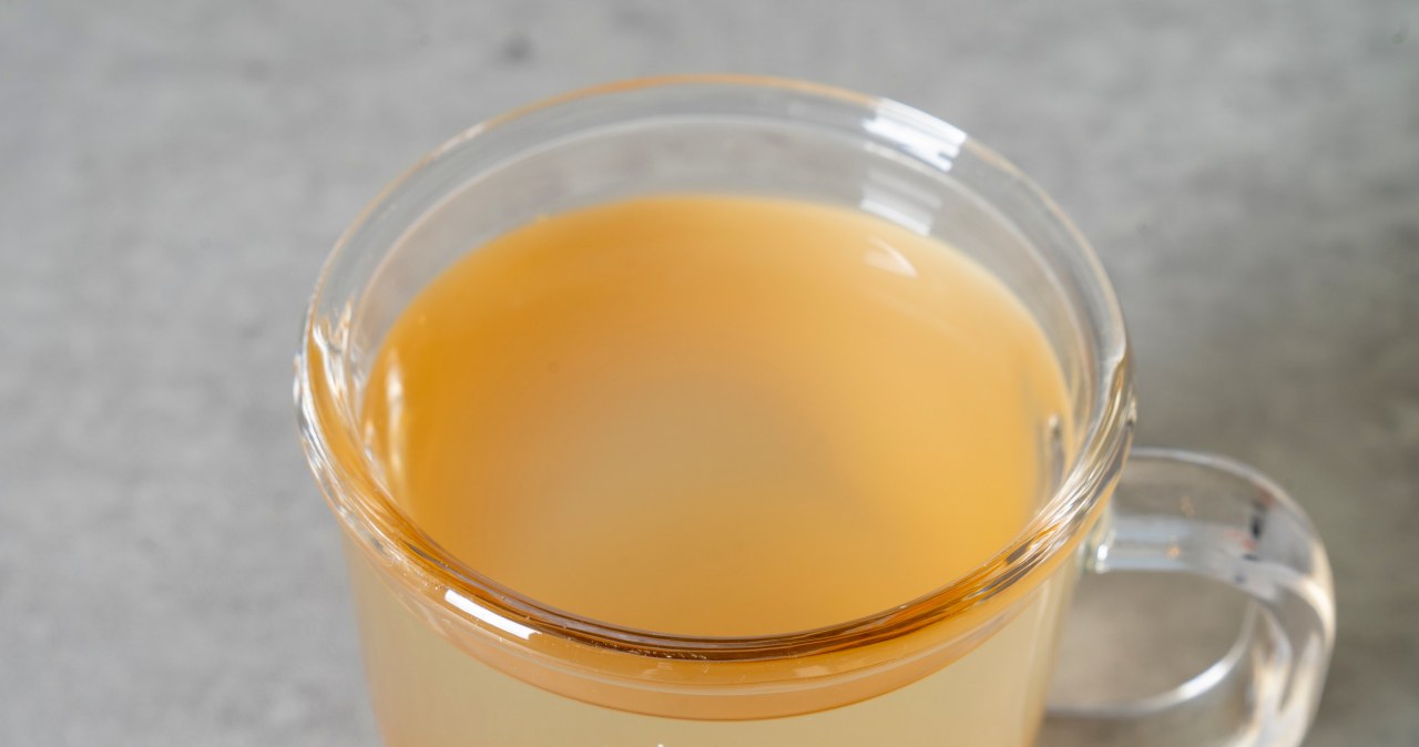 Woda z ziarenkami wpływa na poprawę odporności. /coolazrael /123RF/PICSEL