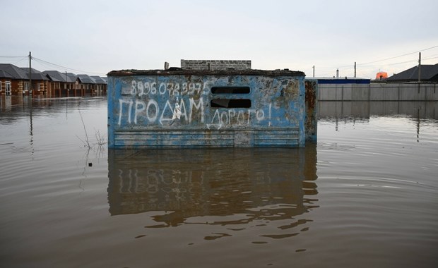 Woda zalała złoża uranu w Rosji. Radioaktywne błoto w rzece