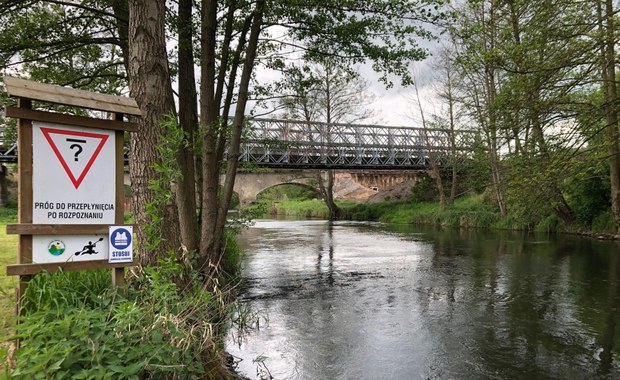 Wodniacy chcą uratować unikatowe miejsce. Kolej pozostaje nieugięta