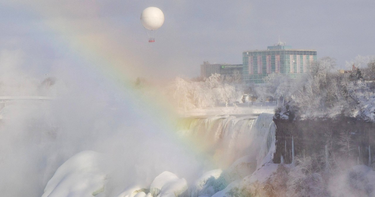 Wodospad Niagara częściowo zamarzł