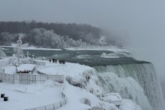 Wodospad Niagara częściowo zamarzł