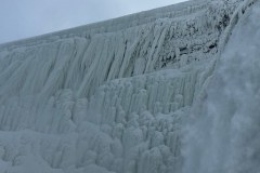 Wodospad Niagara częściowo zamarzł
