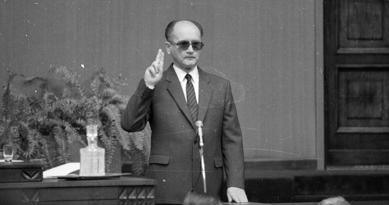 Wojciech Jaruzelski podczas składania przysięgi, 19.07.1989 /Stanisław Sas /Agencja FORUM