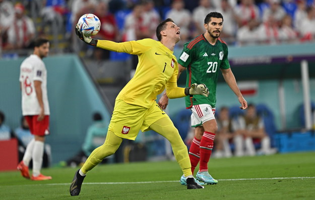 Wojciech Szczęsny w akcji /Noushad Thekkayil /PAP/EPA